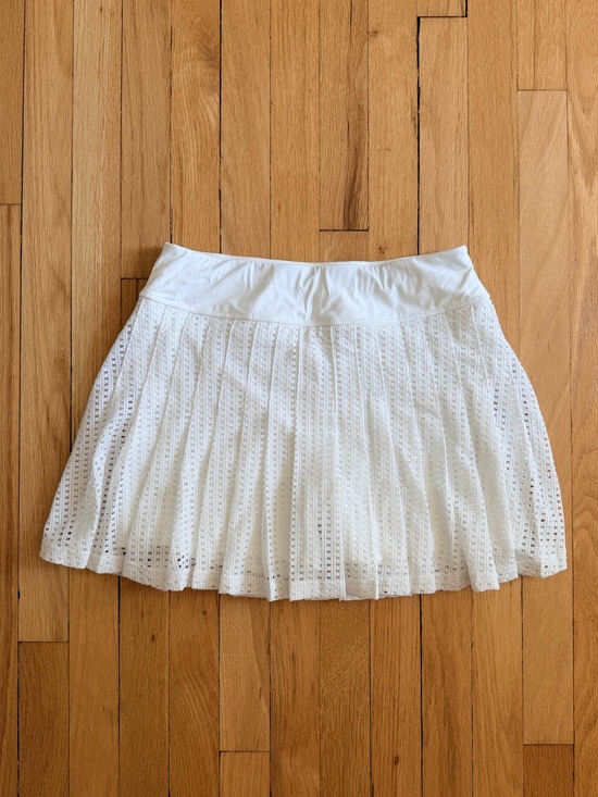 Tuckernuck Dresses & Skirts - Tuckernuck White Eyelet Pleated Mini Skirt